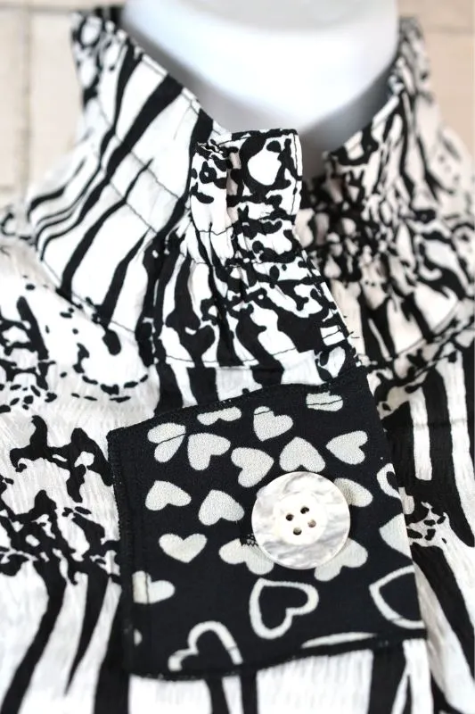 Adore  Heart Patch Sleeveless Tunic Blouse - Black White