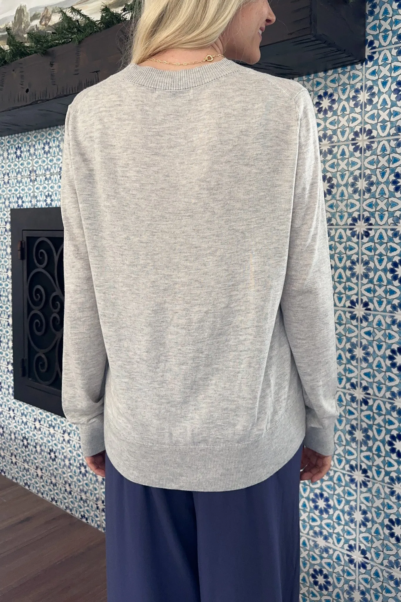 Bennett Lightweight V Neck Sweater Top