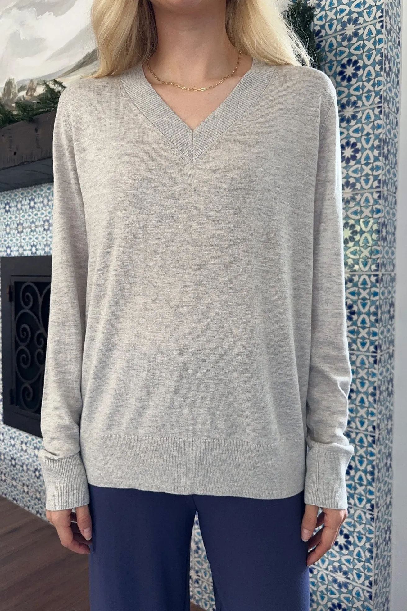 Bennett Lightweight V Neck Sweater Top