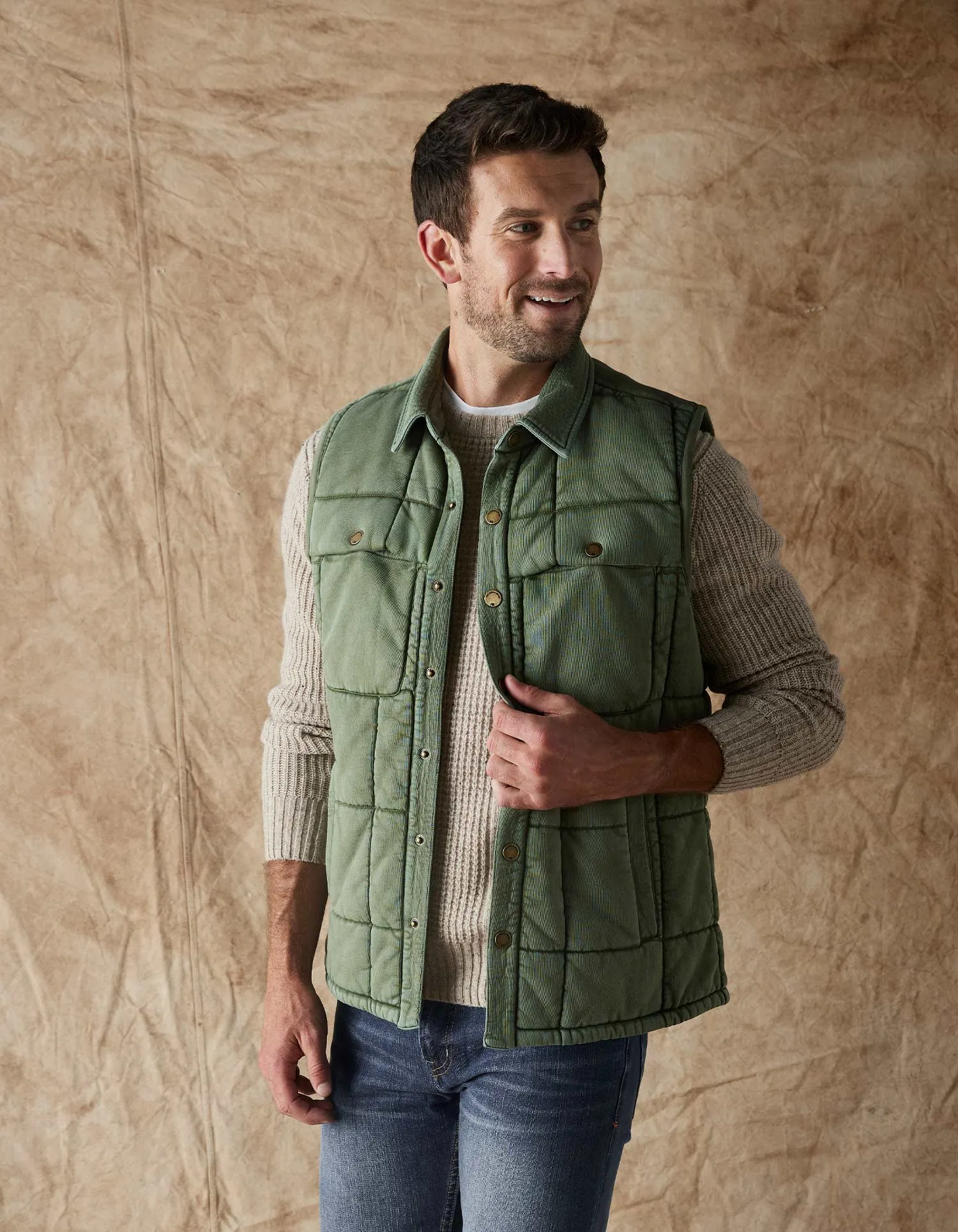 Jackie Premium Fleece Lodge Vest in Laurel Green