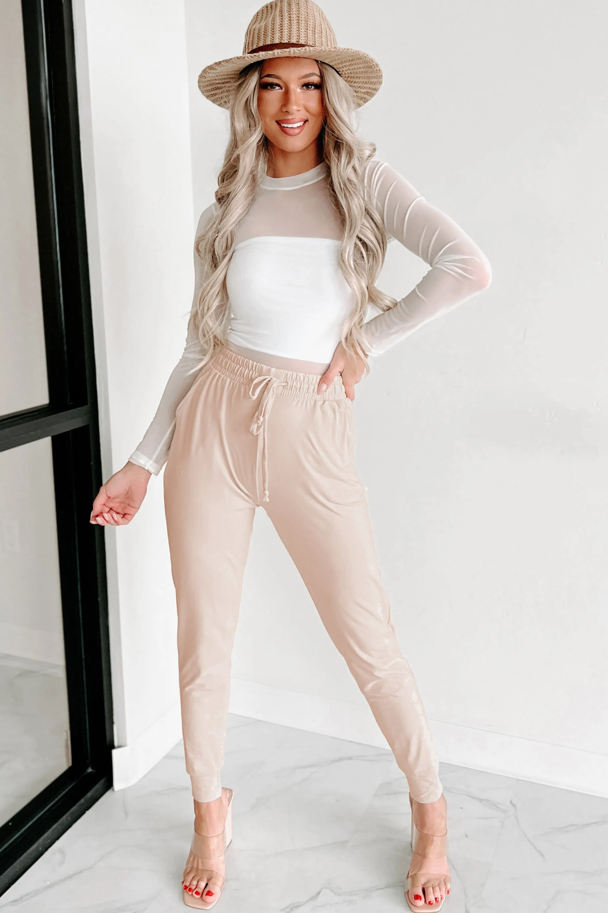 Keeping Cozy Buttery Soft Joggers (Khaki)