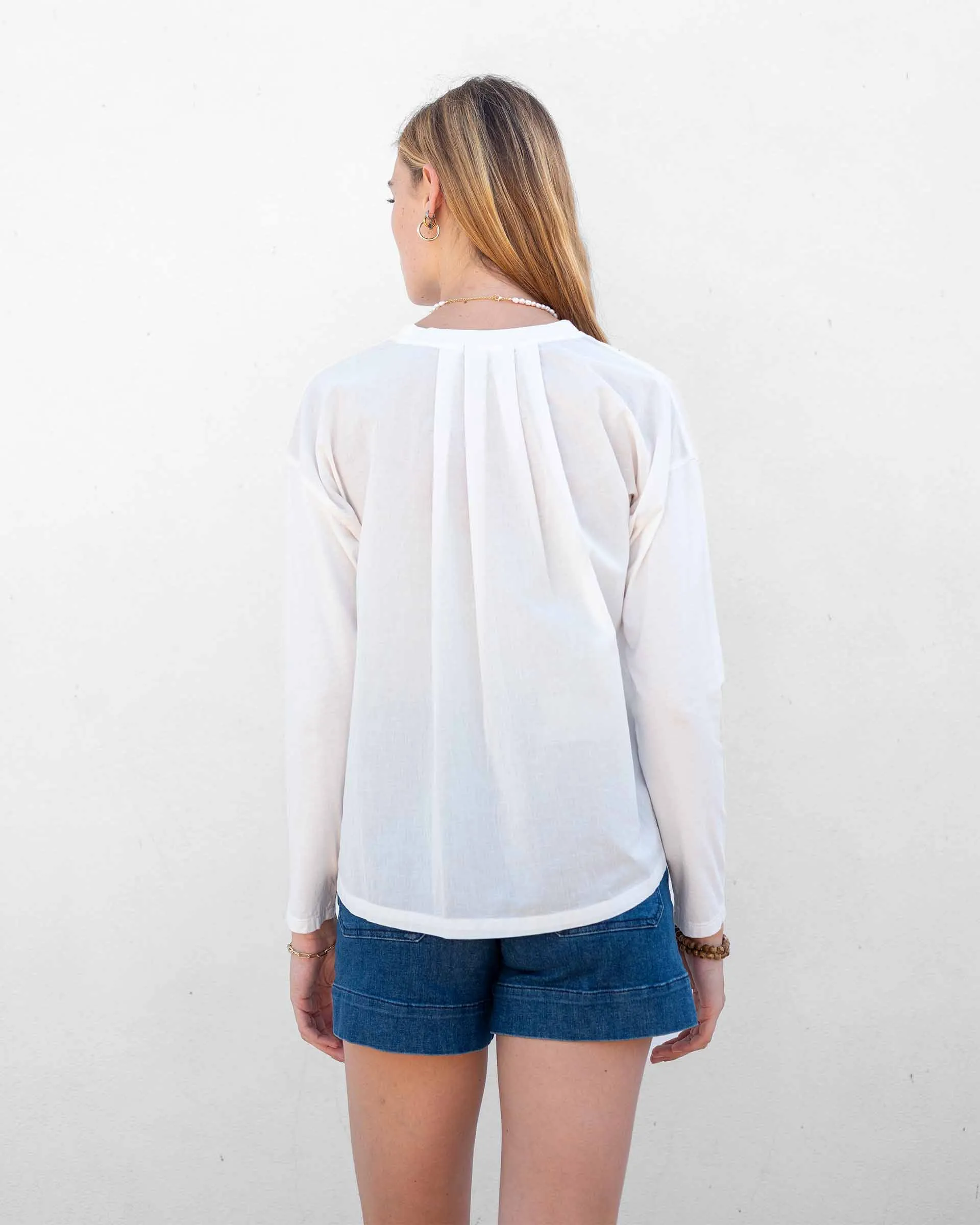 Moderne Crewneck Tee