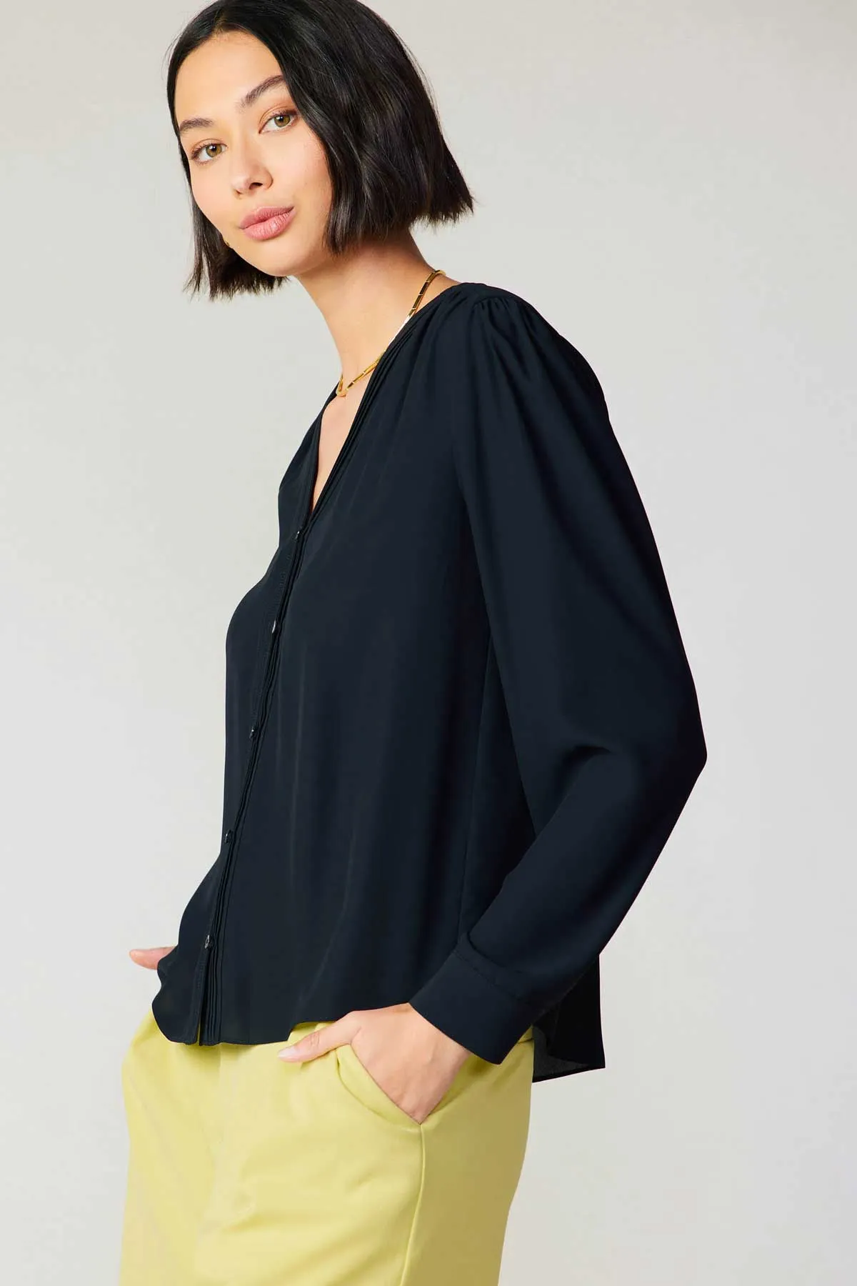 Pleat Detail Buttondown Shirt