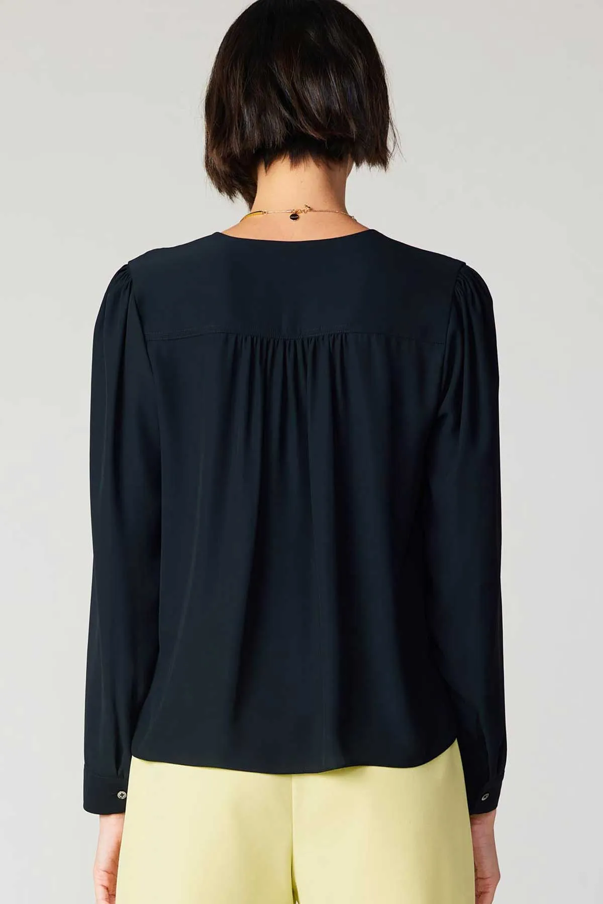 Pleat Detail Buttondown Shirt