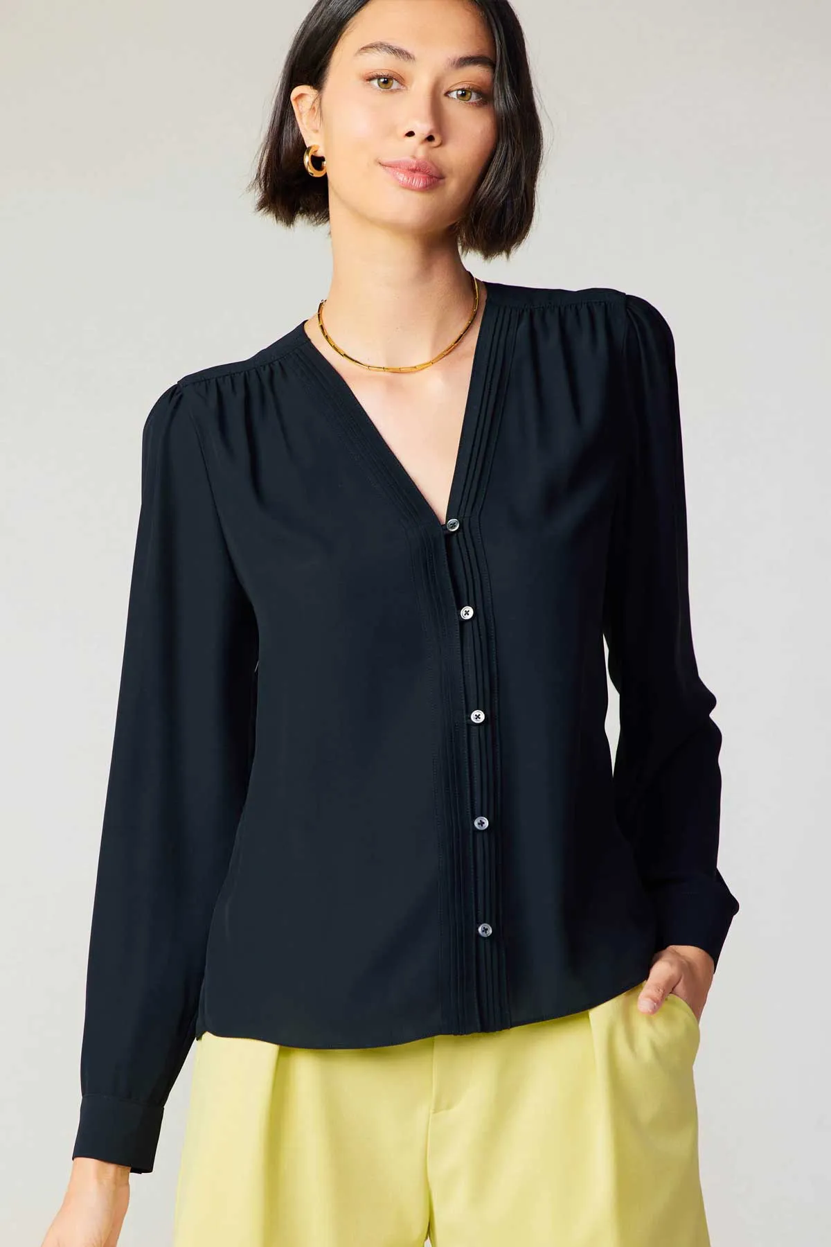 Pleat Detail Buttondown Shirt