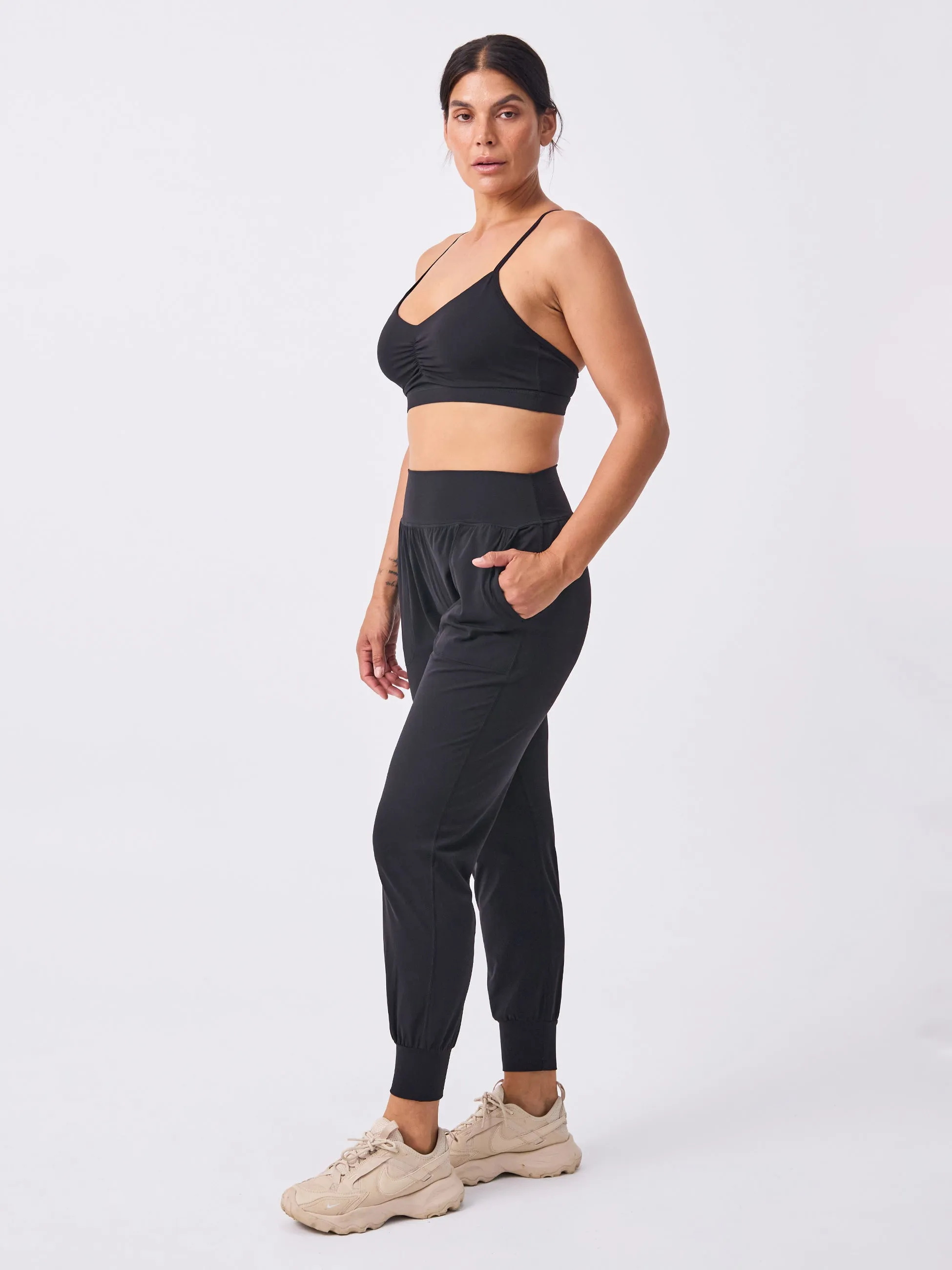 Soft Touch Everyday Jogger - Black