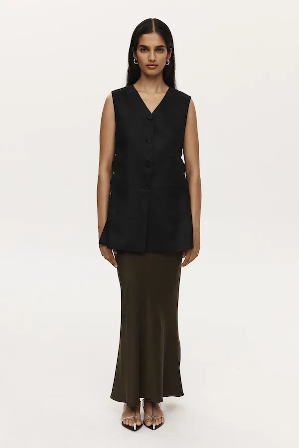 Theo Vest Black