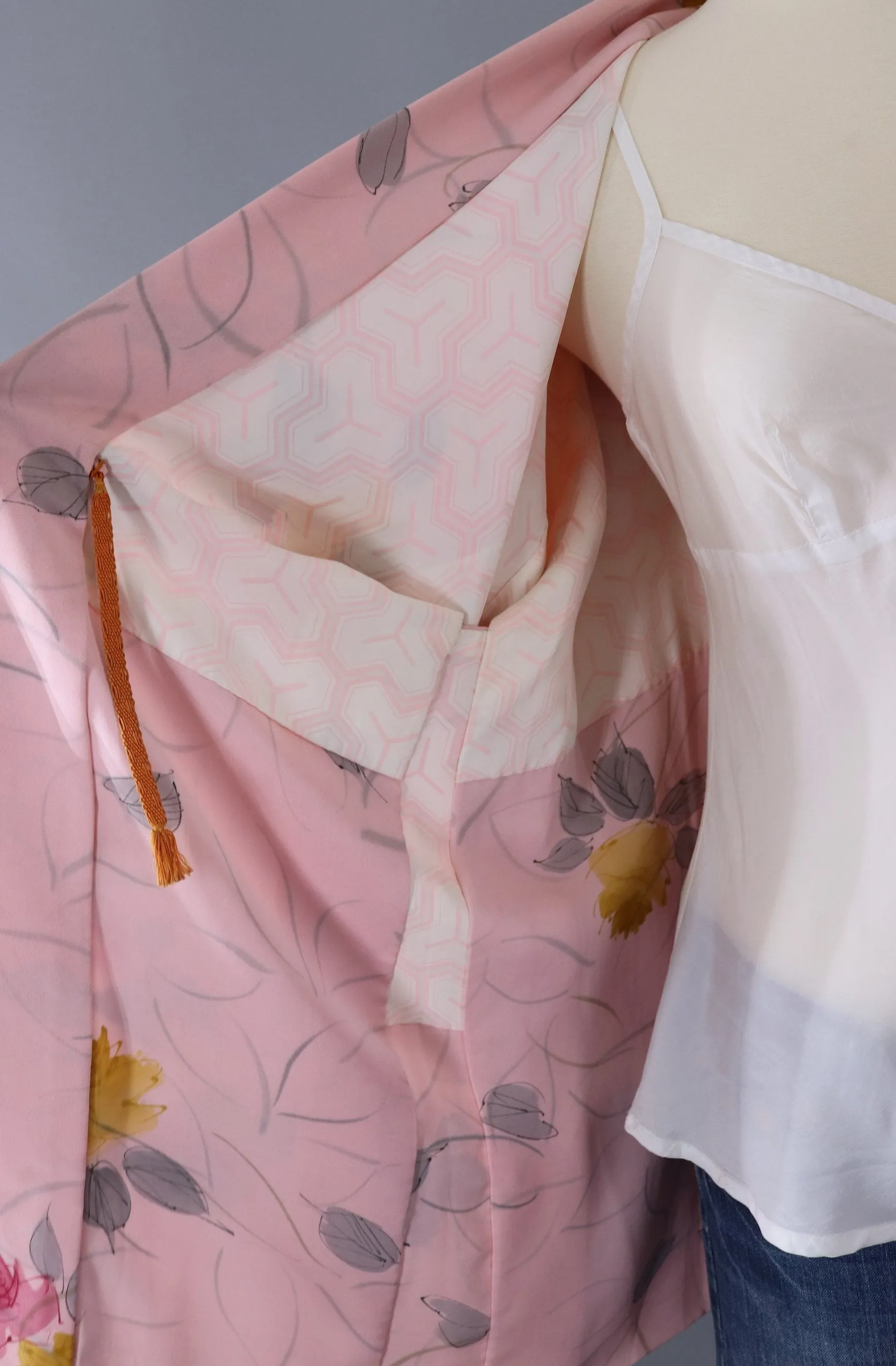 Vintage Silk Kimono Cardigan Jaket / Pastel Pink Rose Floral Print
