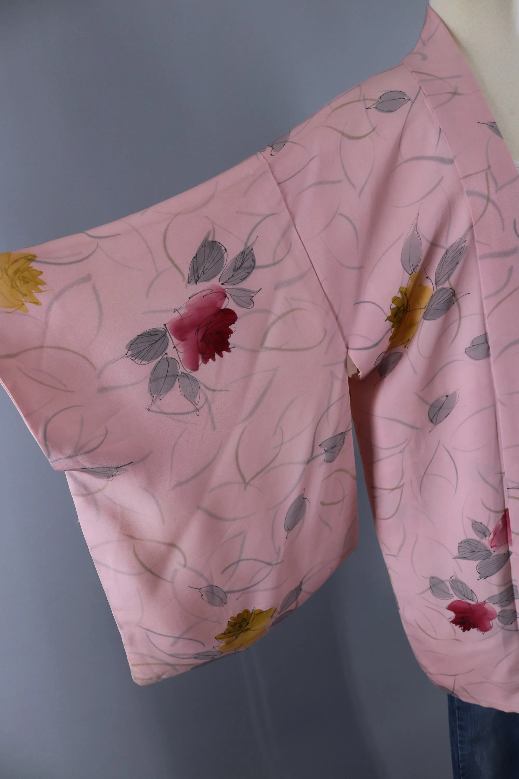 Vintage Silk Kimono Cardigan Jaket / Pastel Pink Rose Floral Print